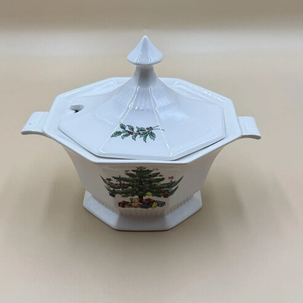 Nikko Christmastime Sauce Tureen Bowl and Lid Gravy Boat Vintage Japan White
